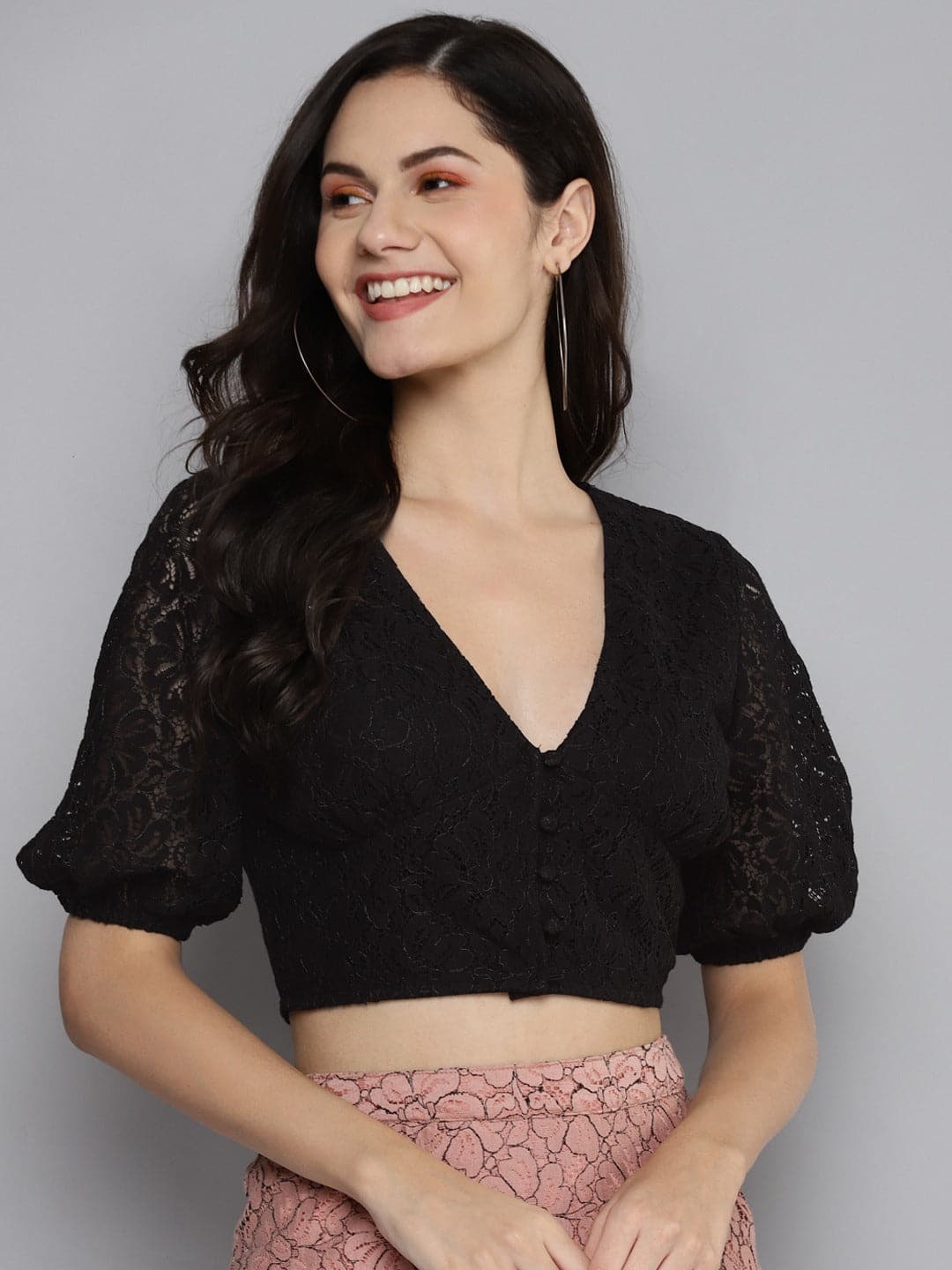 Wholesale Women Black Lace Puff Sleeve Crop Top – Tradyl