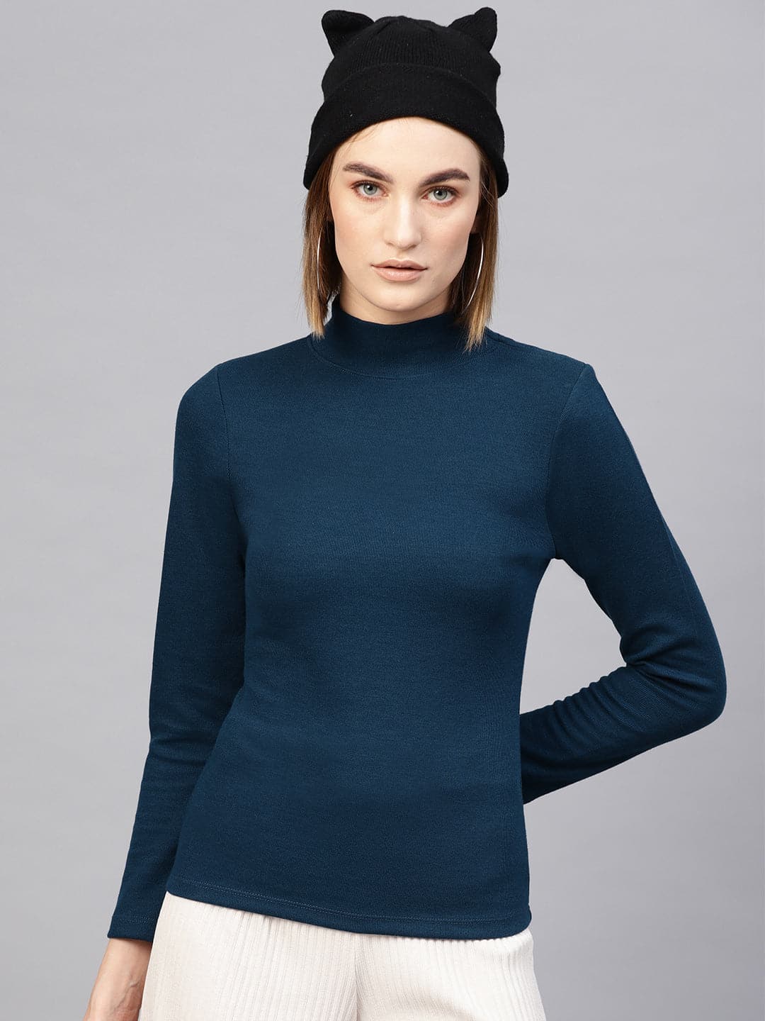 Wholesale Black Rib Turtle Neck Crop Top – Tradyl