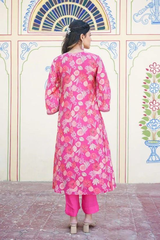 Vaasva Women Pink Muslin Pleated Kurta & Pant Clothing Set