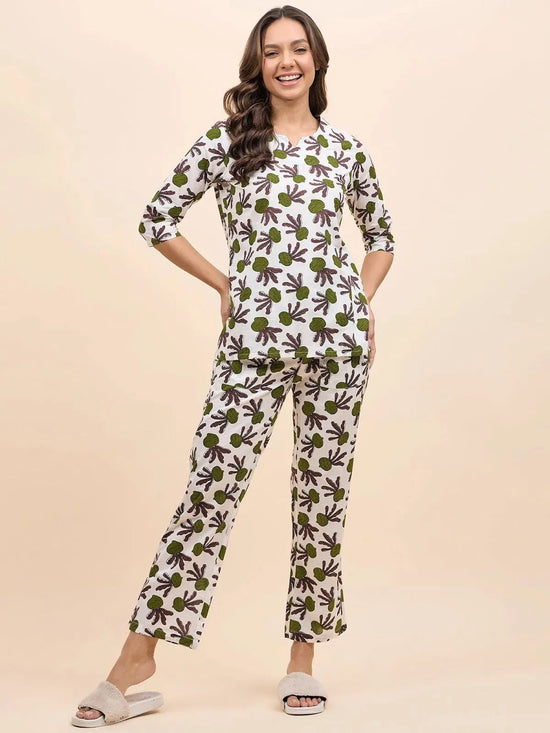 Kurta Pyjama Set in Green Fruit Print