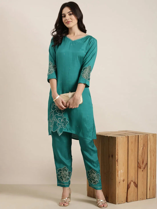 Women Straight Green Floral Kurti and Trousers Set-UB-3166-Green