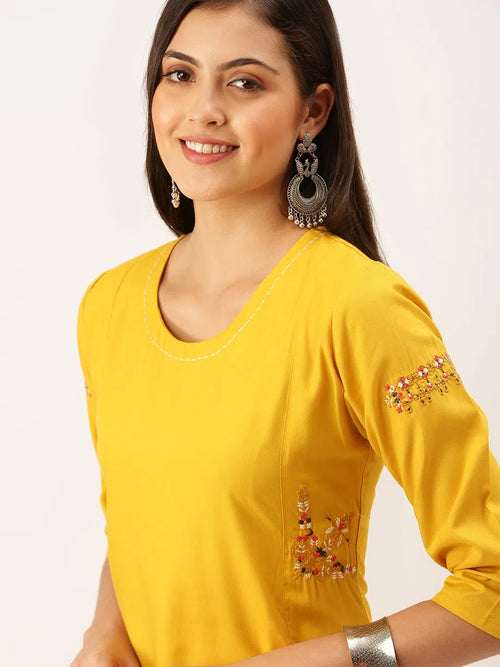 Women's Yellow Solid Straight Kurta-DF-1203-Yellow