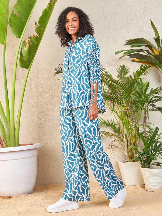 Women Teal Abstract Print Shirt With Cargo Pants