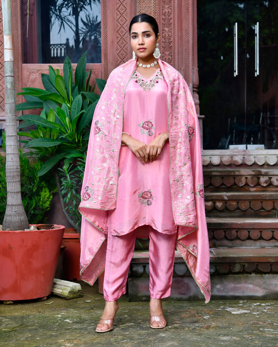 Vaasva Women Tissue Silk Emboidered Suit Set With Solid Pant & Solid Embroidered Dupatta-166VAASPINK