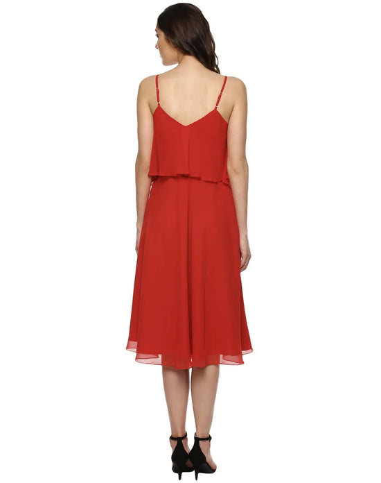 Flare yoke midid dress in Red