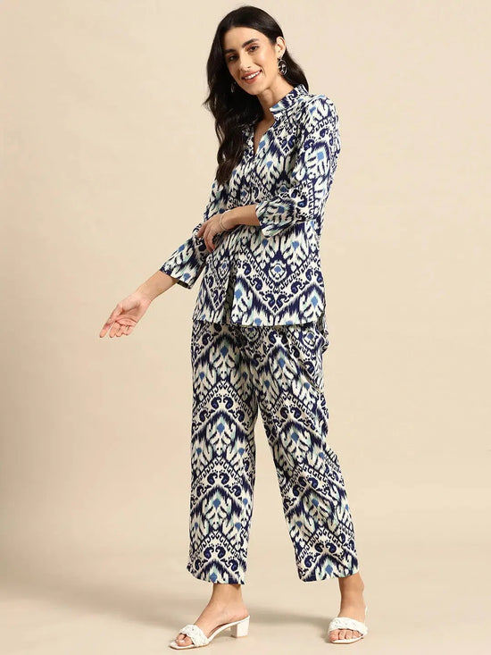 Box Pleat Shirt with flare plants in Blue Ikkat Print