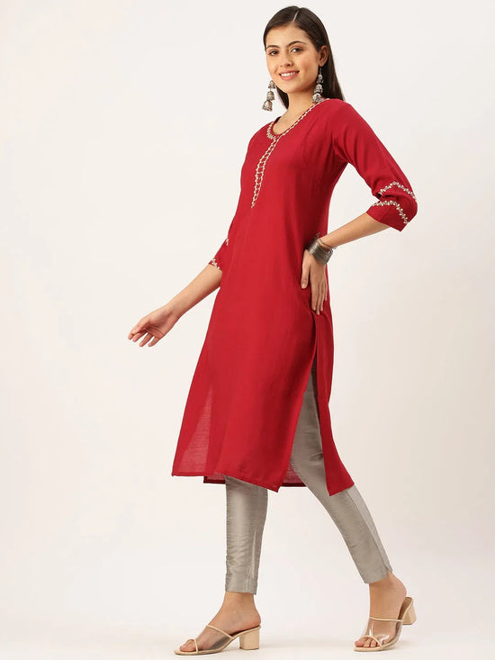 Women's Maroon Solid Straight Kurta-DF-1191-Maroon