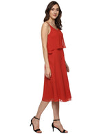 Flare yoke midid dress in Red