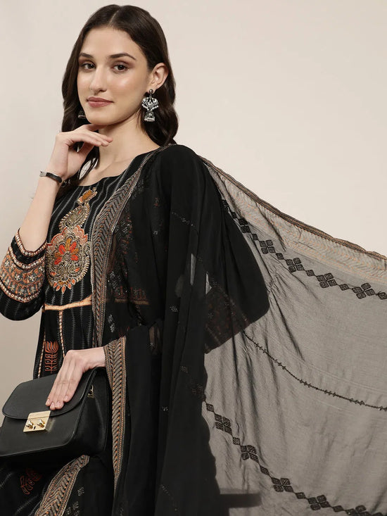 Women Black Striped Kurta Set-GW-2973-Black