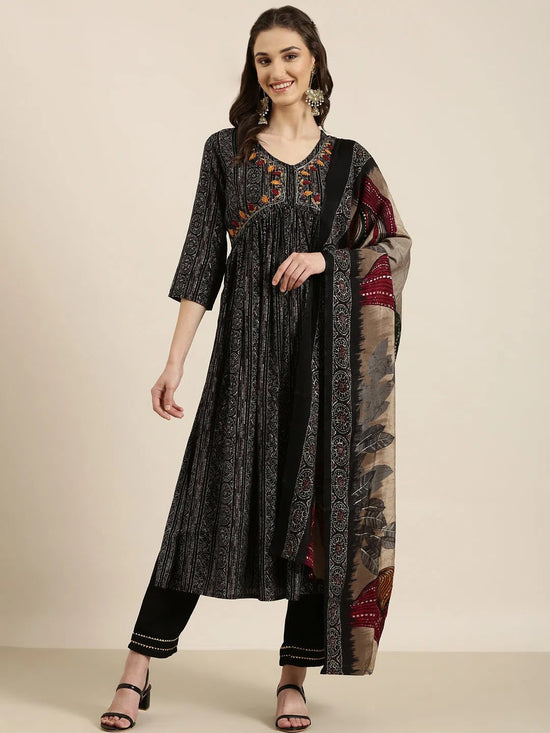 Women Black Printed Kurta Set-FS-3034-Black