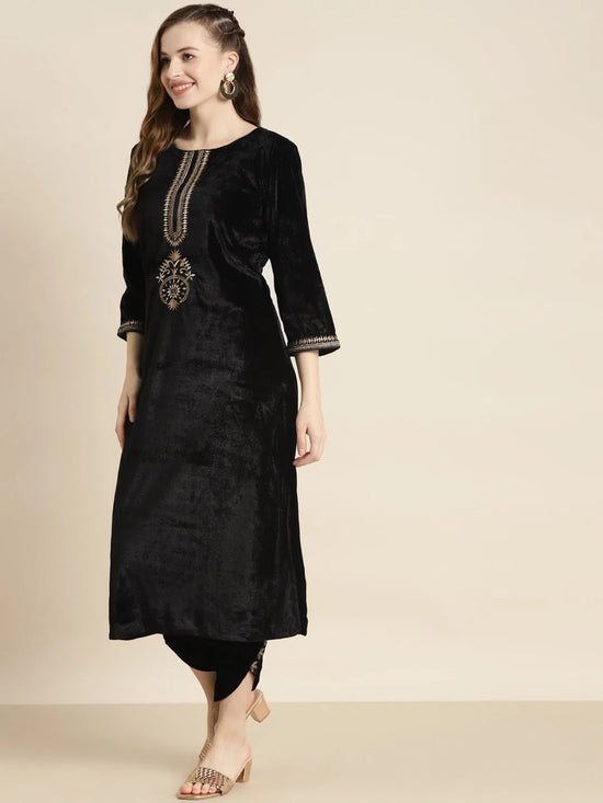 Black Velvet Zari Embroidered Straight Kurta