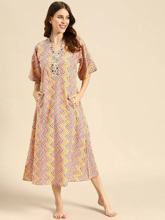 Kaftan Dress with pockets in Zig Zag Print