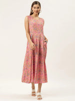 Box pleat dress with side pockets in Peach