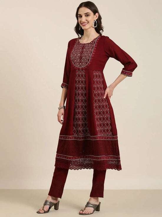 Women Maroon Floral Kurta Set-FS-2995-Maroon