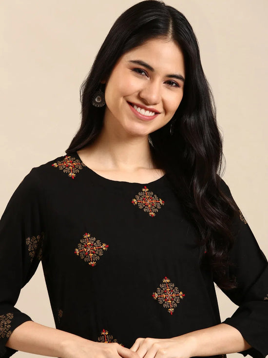 Women's Black Printed Kurta Set-GW-591-Black