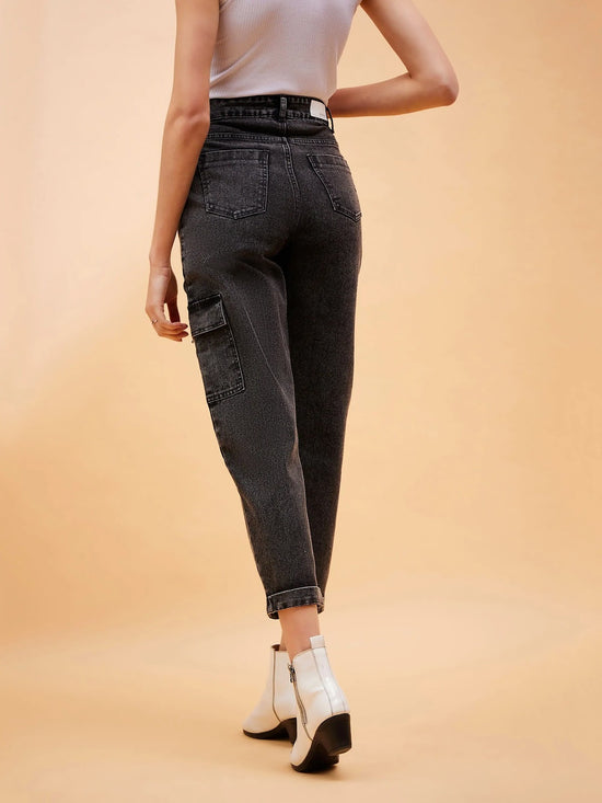 Women Black Multi Pockets Balloon Fit Jeans