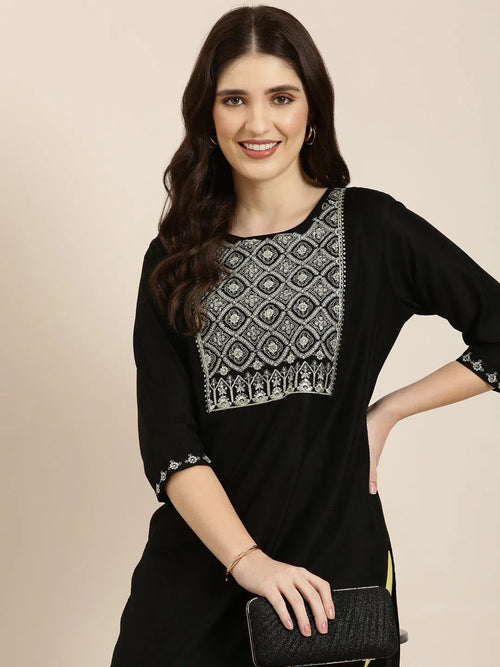 Women Black Solid Straight Kurta-RA-026-Black