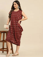 One side cowl asymettric dress with side in Maroon