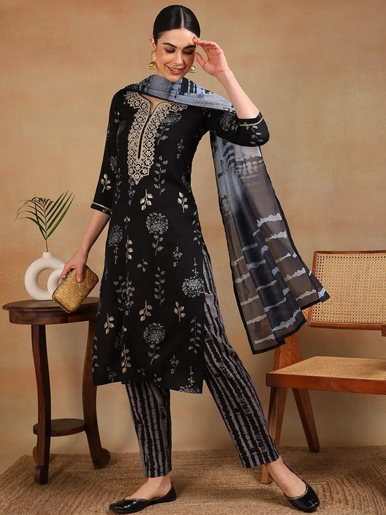 Ahika Women Black Cotton Blend Yoke Design Straight Kurta Pant Set