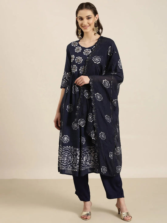 Women Navy Blue Floral Kurta Set-GW-3555-Navyblue