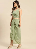 Shrug with crop top and skirt in Pista