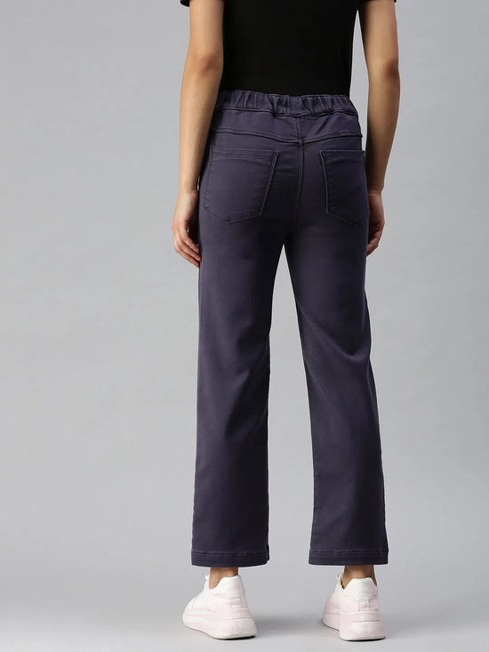 Women's Purple Solid Denim Relaxed Jeans-IM9800-Purple