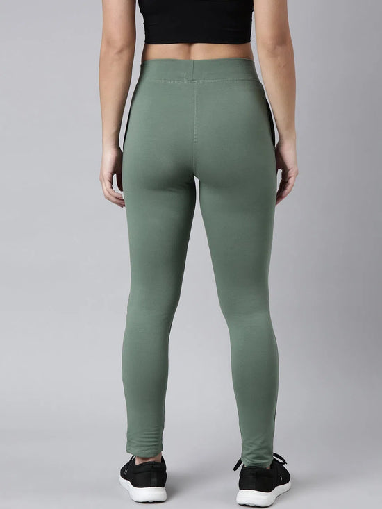 Women Solid Slim Fit Green Track Pant-AF-1899-Green