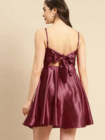 Back knot flare dress in Maroon