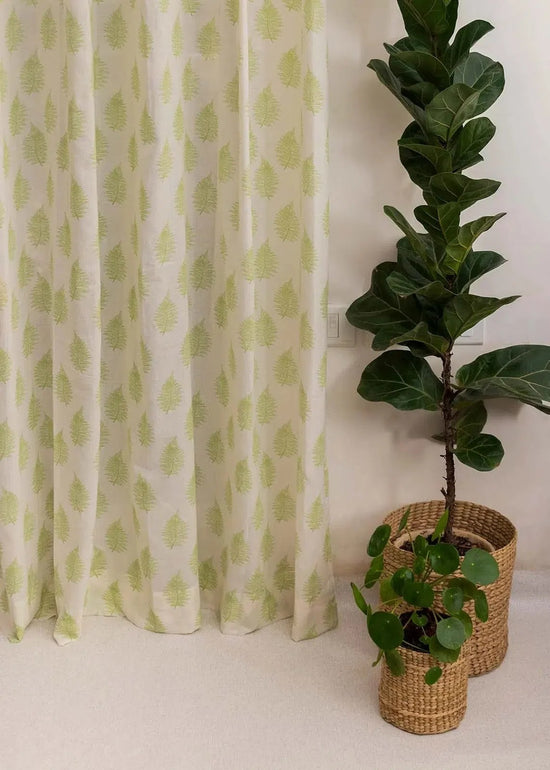 Floating Ferns 100% Sheer floral curtain for Living room & bedroom - Light filtering - Green - Pack of 1-230424029