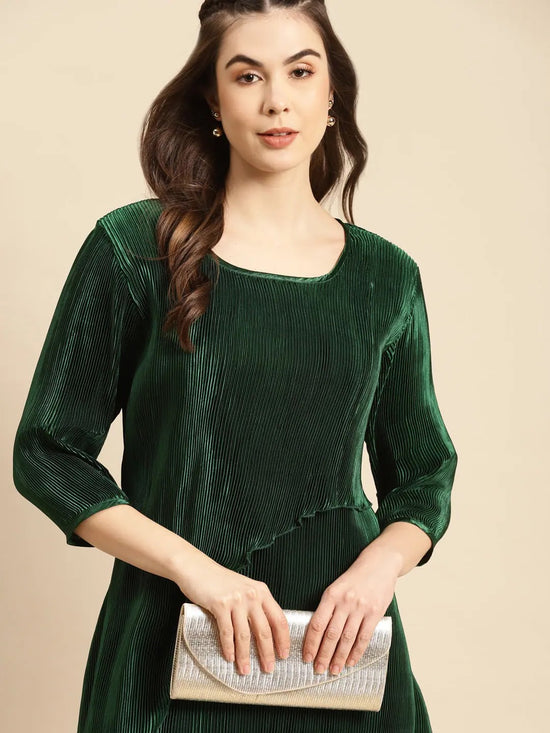 Flared asymmetric overlap dress in Green