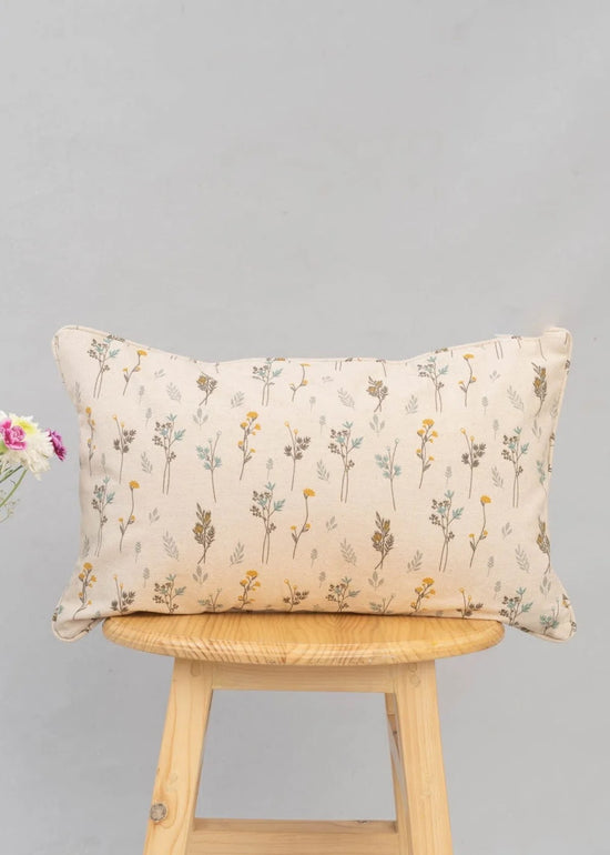 Blooming Meadows 100% cotton floral cushion cover for sofa - Beige-230458006