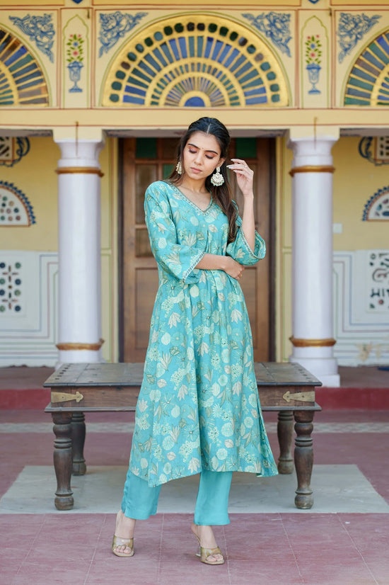 Vaasva Women Aqua Muslin Pleated Kurta & Pant Clothing Set