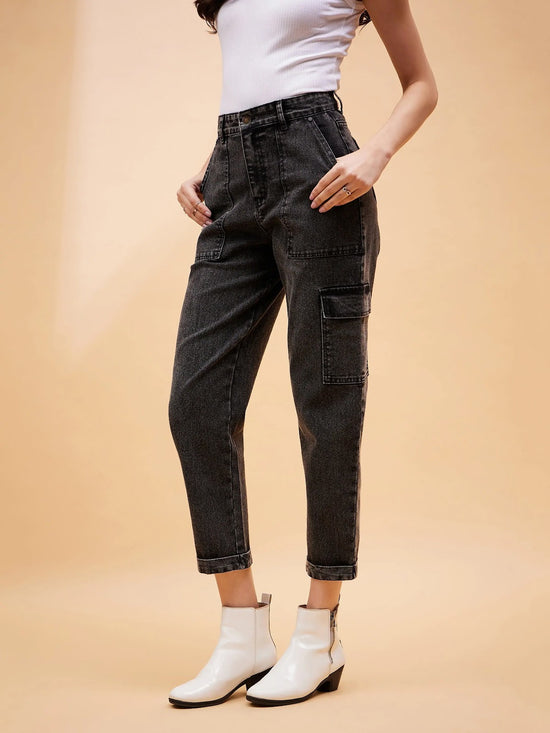 Women Black Multi Pockets Balloon Fit Jeans