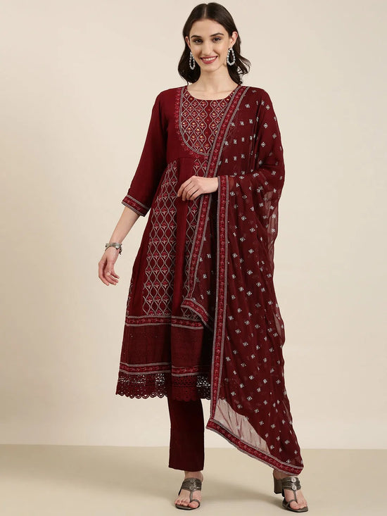 Women Maroon Floral Kurta Set-FS-2995-Maroon