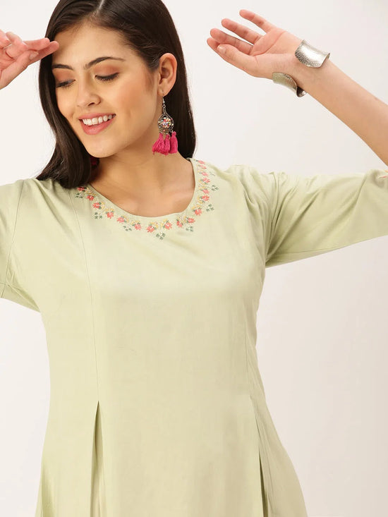 Women's Green Solid Straight Kurta-DF-1202-Green