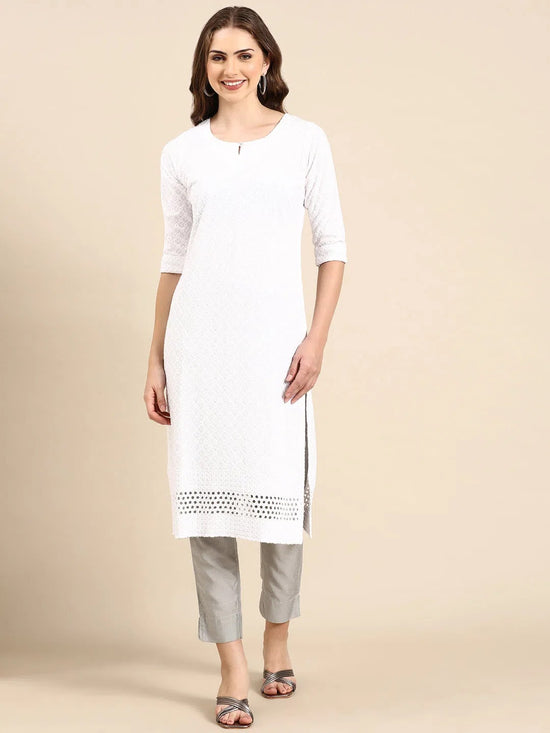 Women's White Solid Straight Kurta-SKC-1040-White