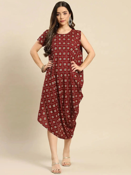 One side cowl asymettric dress with side in Maroon