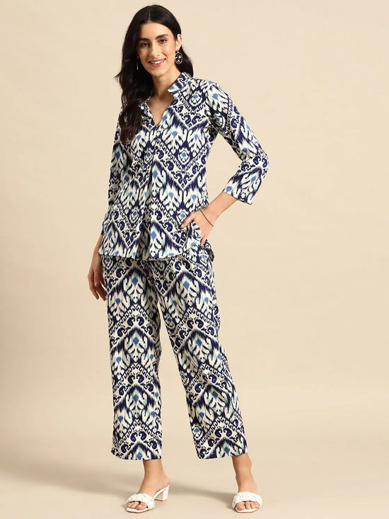 Box Pleat Shirt with flare plants in Blue Ikkat Print