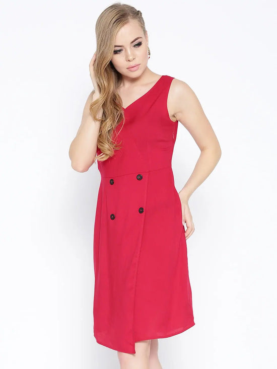 Slim Fit Dress with four buttons in Red