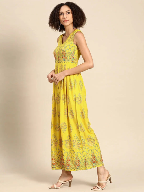 V neck pleated jumpsuit in Yellow Print