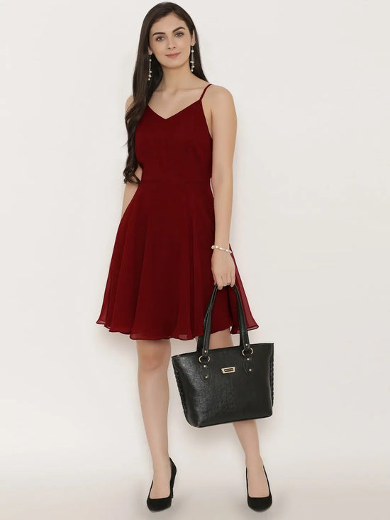 Back knot short skater Dress in Maroon