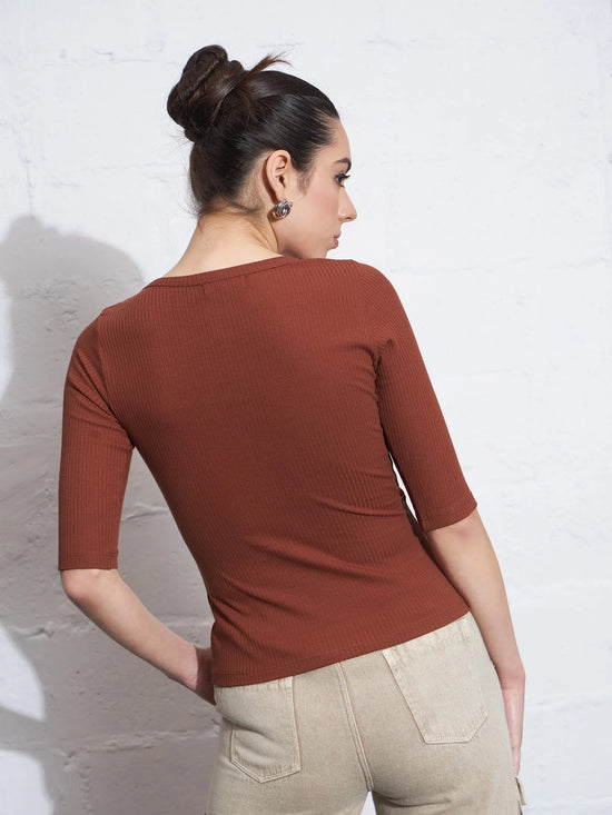 Women Rust Rib Keyhole Neck Top