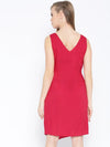 Slim Fit Dress with four buttons in Red