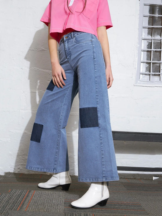 Women Light Blue Contrast Patch Wide Leg Jeans