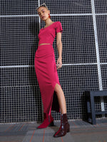 Women Magenta Rib Round Neck Top With Skirt