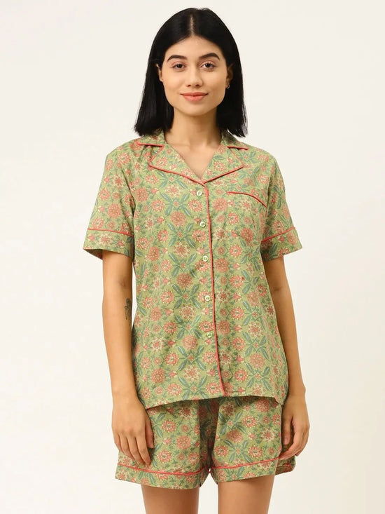 Shirt and Shorts Set in Light Green Print