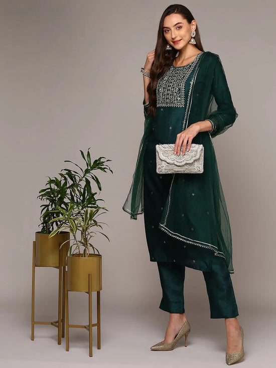 Ahika Women Silk Blend Green Rogan Work Straight Kurta Pant With Dupatta PKSKD1942A