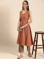 Deep back tie up kurta palazzo in Maroon and Grey