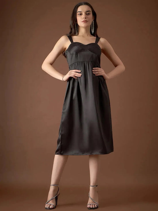 Corset Yoke Midi Dress in Black Color