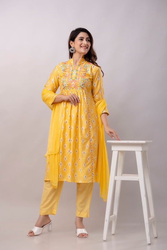 Women Chanderi Three Piece Suit Set-ETPS Pirinted light Yellow